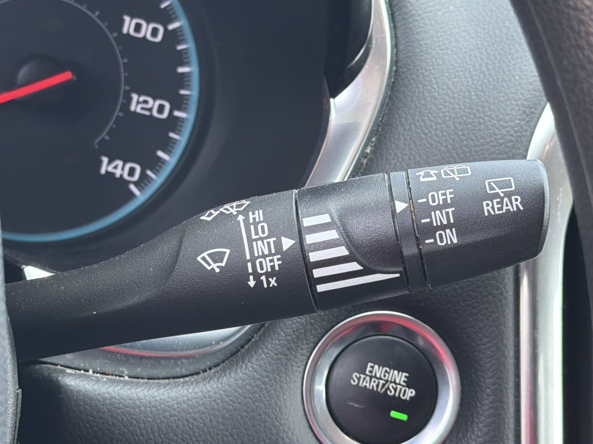 Used 2021 Chevrolet Traverse LS FWD image 13
