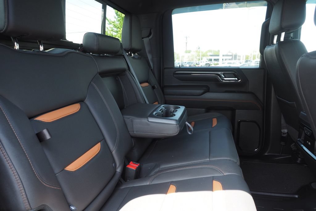 Used 2024 GMC Sierra 3500 AT4 w/ Technology Package AWD/4WD image 20