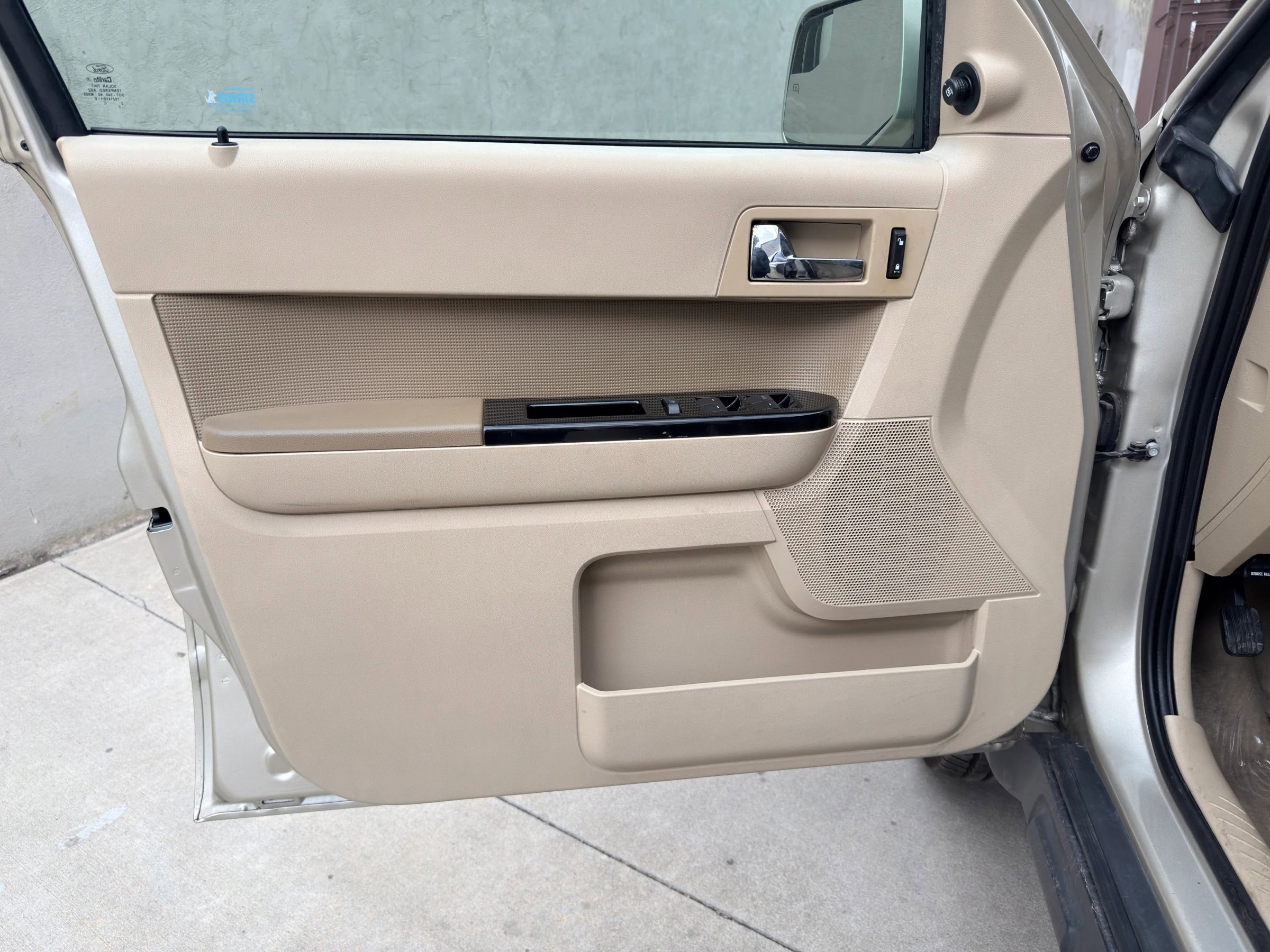 Used 2012 Ford Escape Limited AWD/4WD image 24