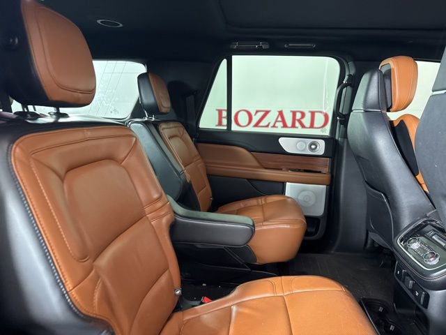 Used 2020 Lincoln Navigator L Reserve w/ Luxury Package image 18
