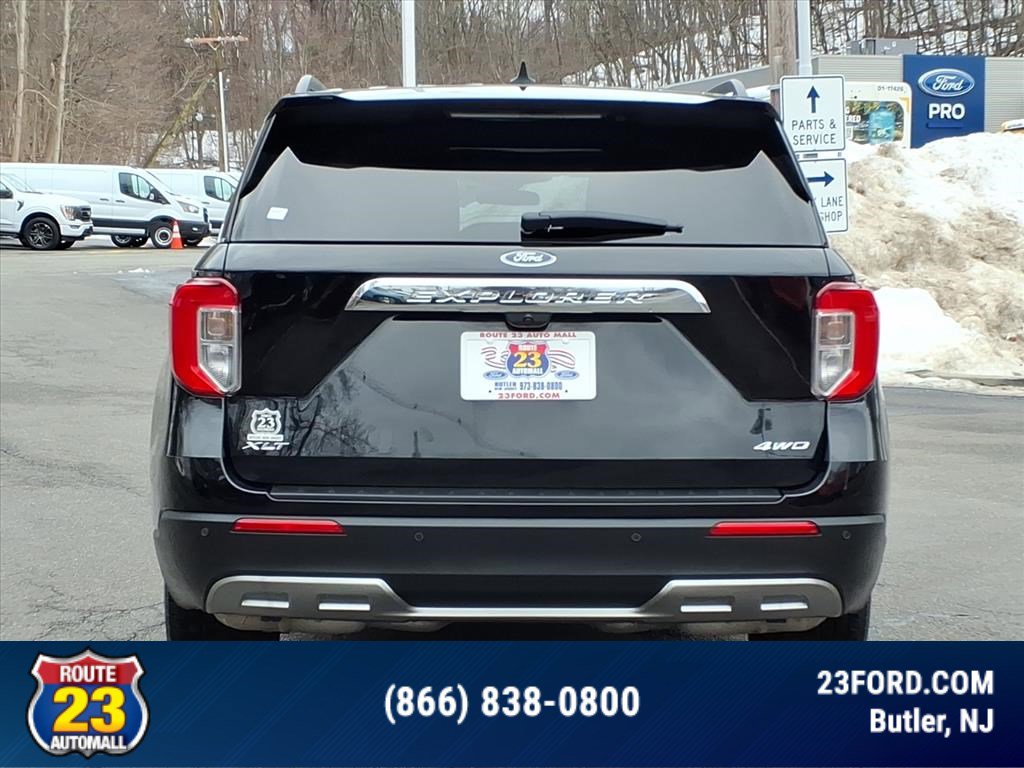 Certified 2023 Ford Explorer XLT w/ Equipment Group 202A image 7