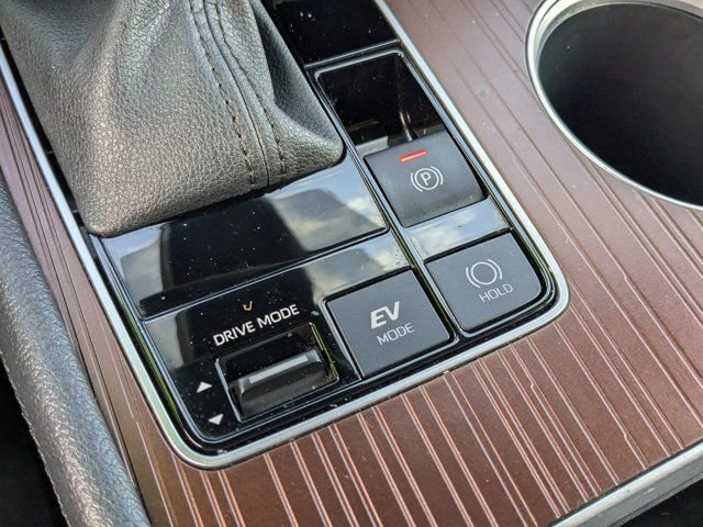 Used 2024 Toyota Sienna XLE image 29