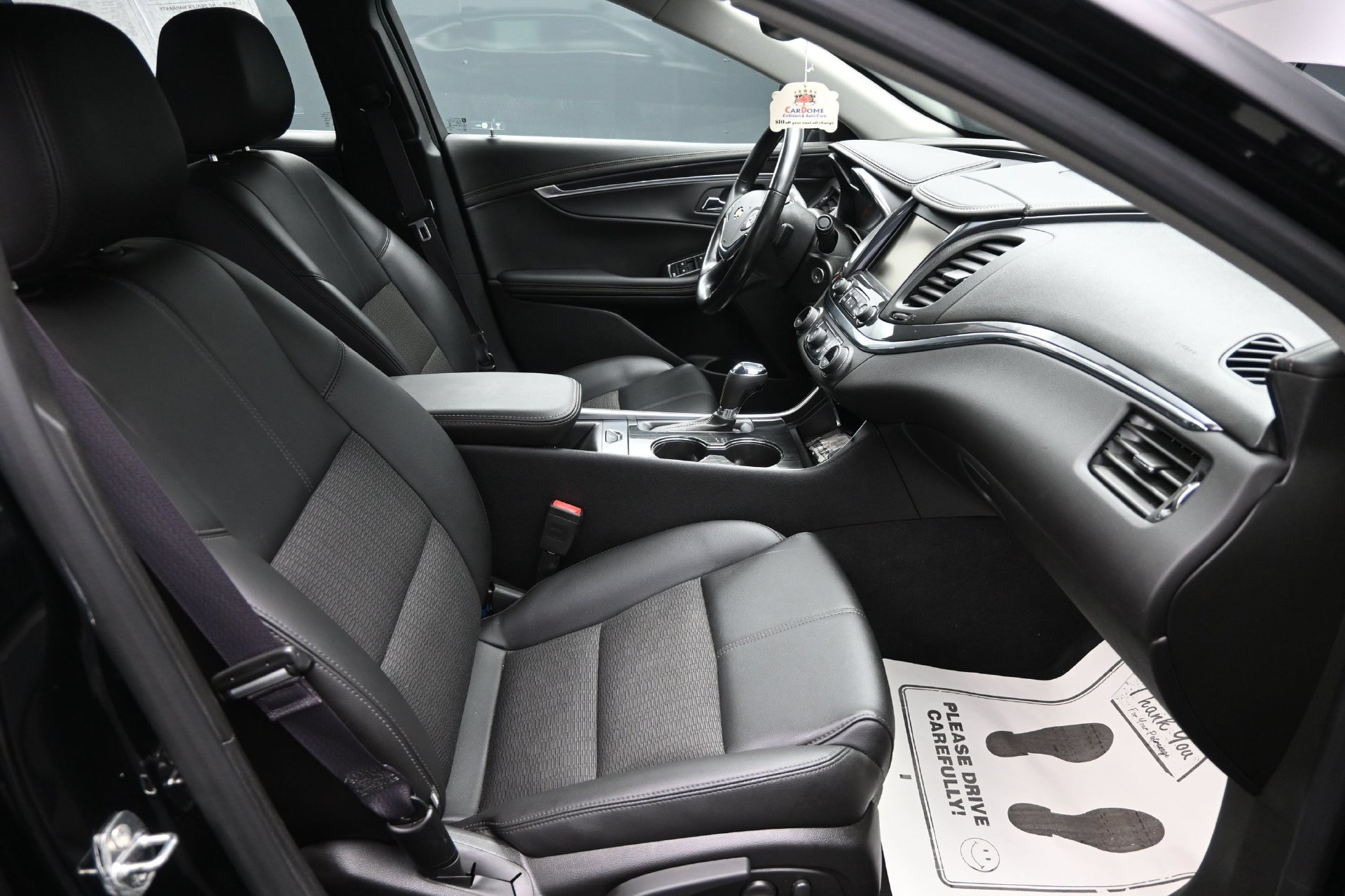 Used 2017 Chevrolet Impala LT FWD image 29