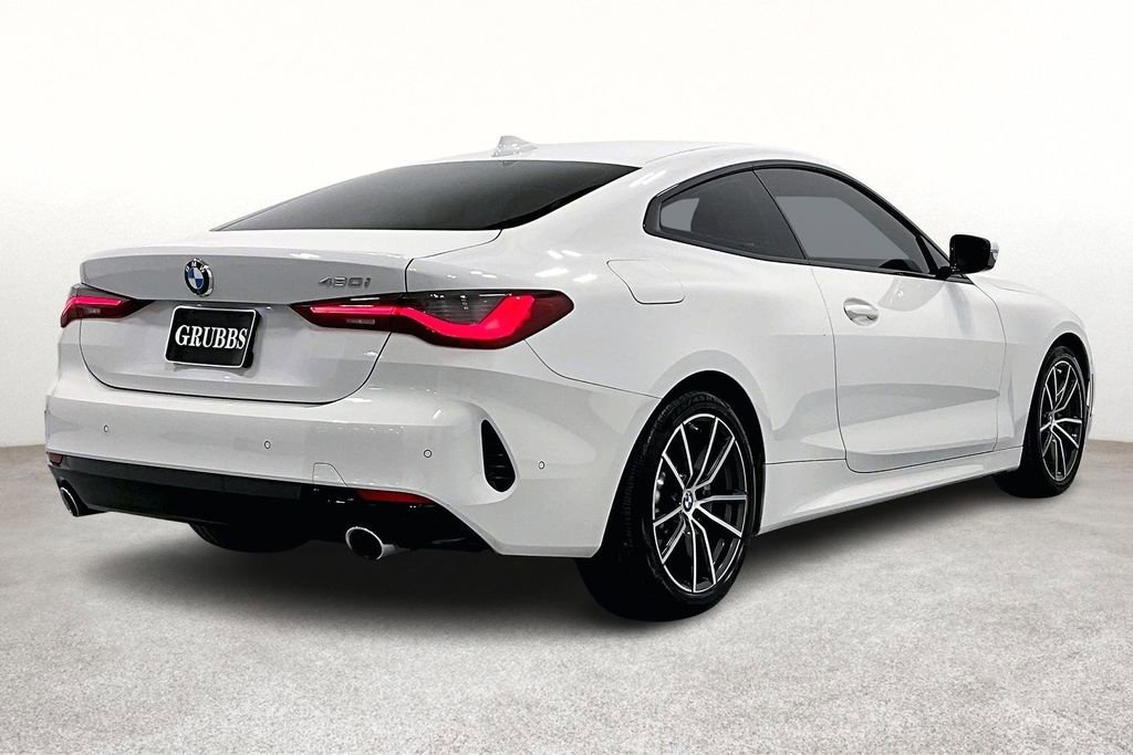 Used 2021 BMW 430i Coupe w/ Premium Package image 2