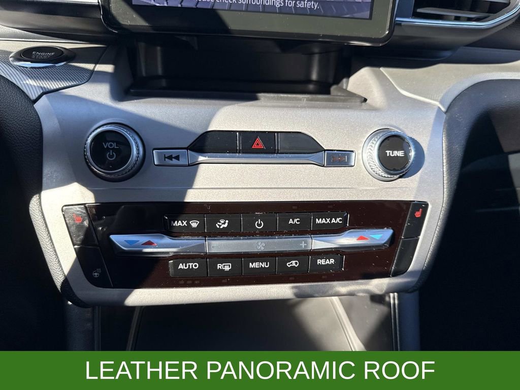 Certified 2022 Ford Explorer XLT w/ Equipment Group 202A image 27