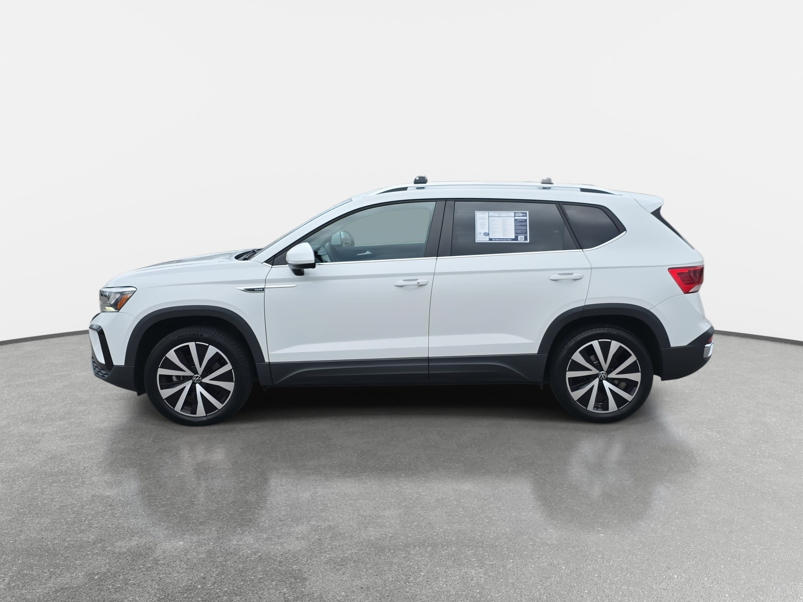 Used 2022 Volkswagen Taos SE image 8