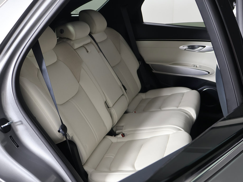Used 2025 Genesis Electrified GV70 AWD/4WD image 33