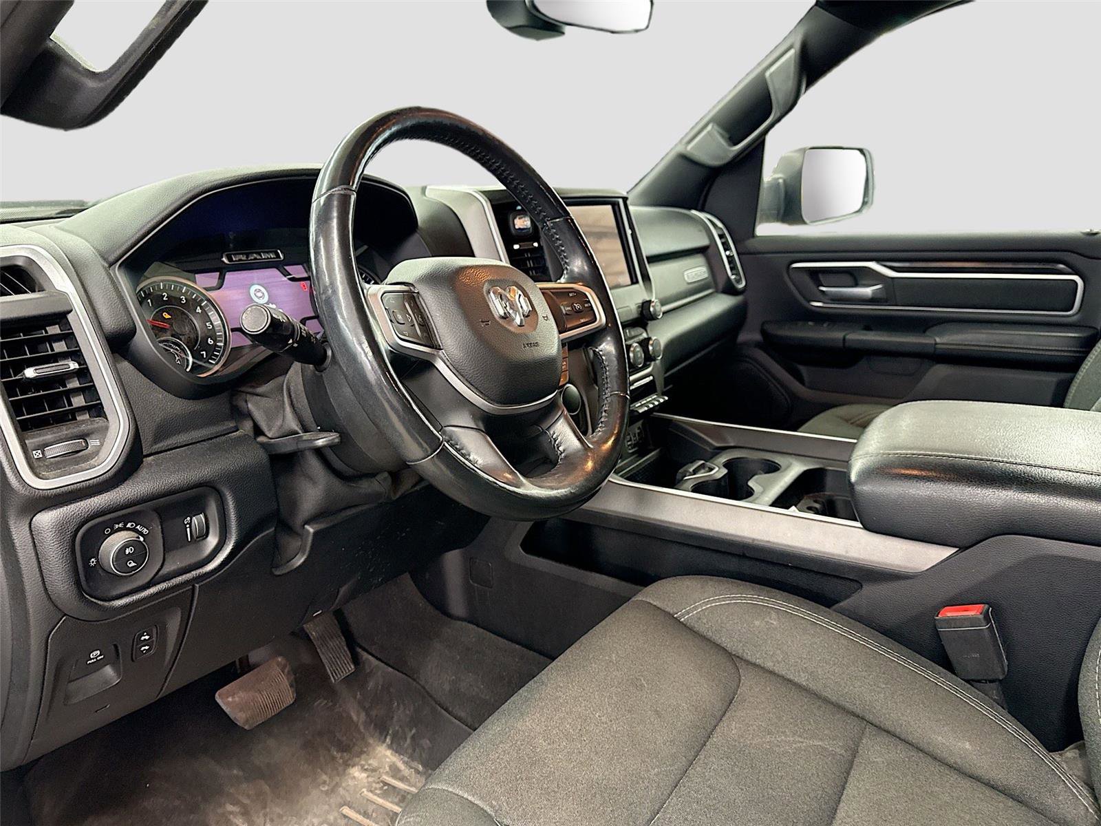 Used 2020 RAM 1500 Big Horn AWD/4WD image 3