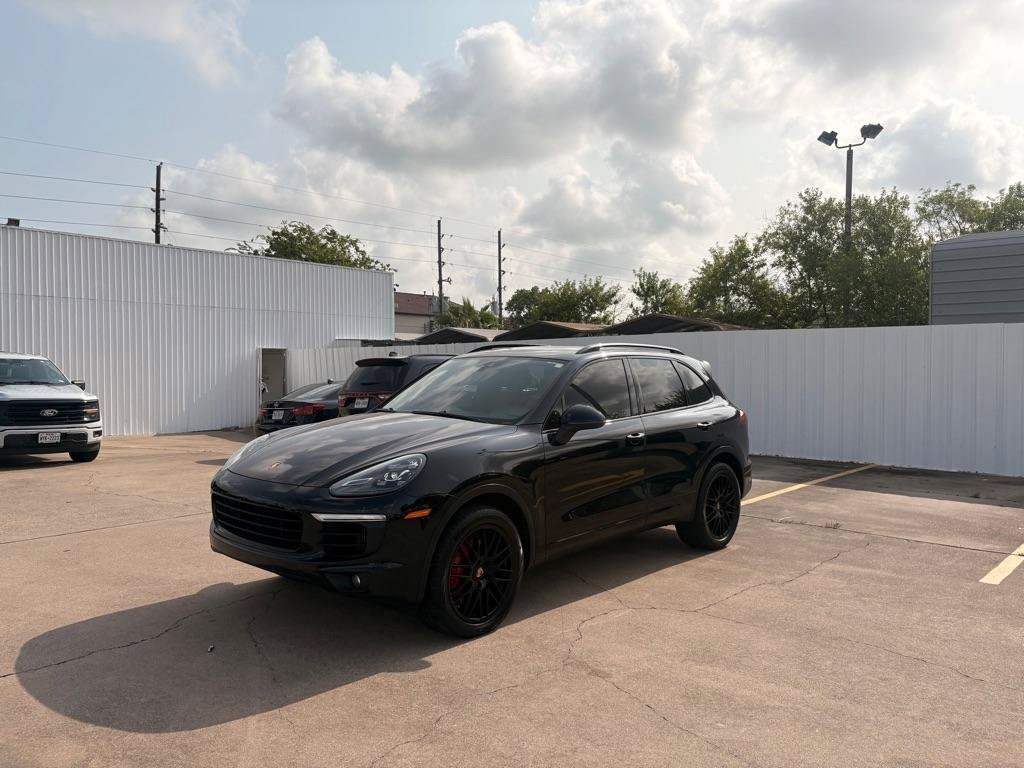 Used 2016 Porsche Cayenne S AWD/4WD image 3