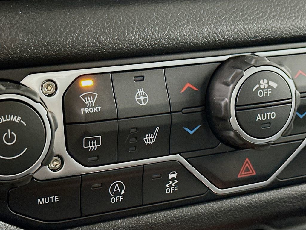 New 2026 Jeep Gladiator Sport AWD/4WD image 26