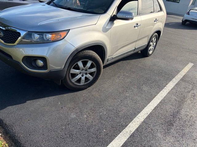 Used 2012 Kia Sorento LX w/ Convenience Pkg AWD/4WD image 3