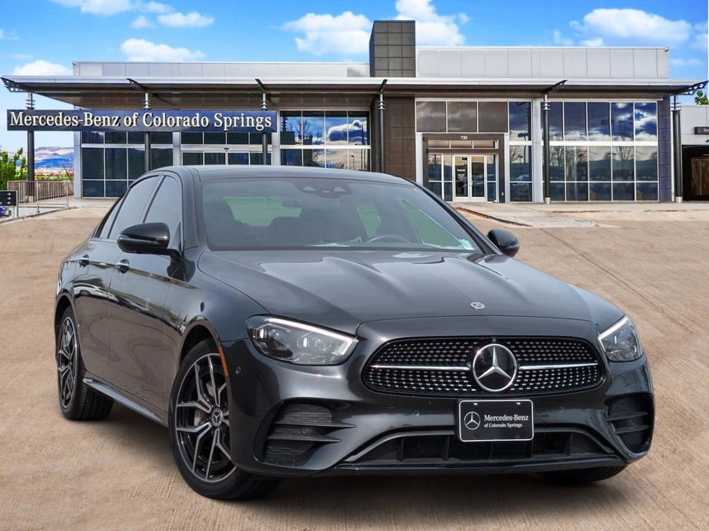 Used 2022 Mercedes-Benz E 350 4MATIC Sedan image 1