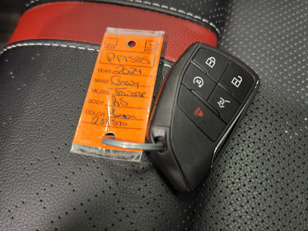 Used 2024 Chevrolet Traverse RS AWD/4WD image 44
