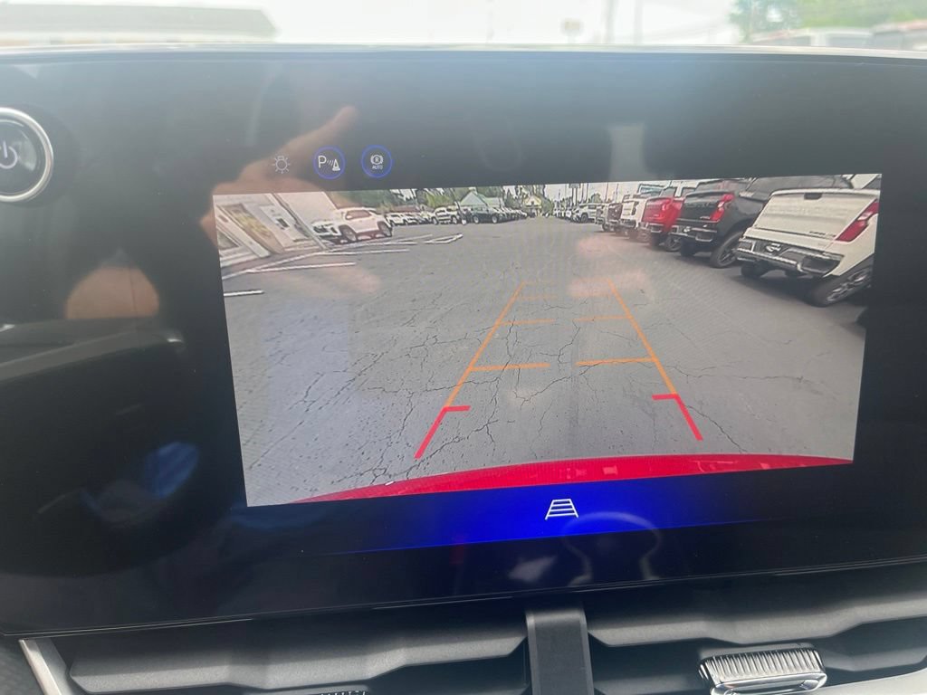 New 2027 Chevrolet Equinox LT FWD image 20