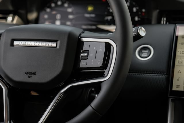 New 2026 Land Rover Discovery Sport Landmark AWD/4WD image 21