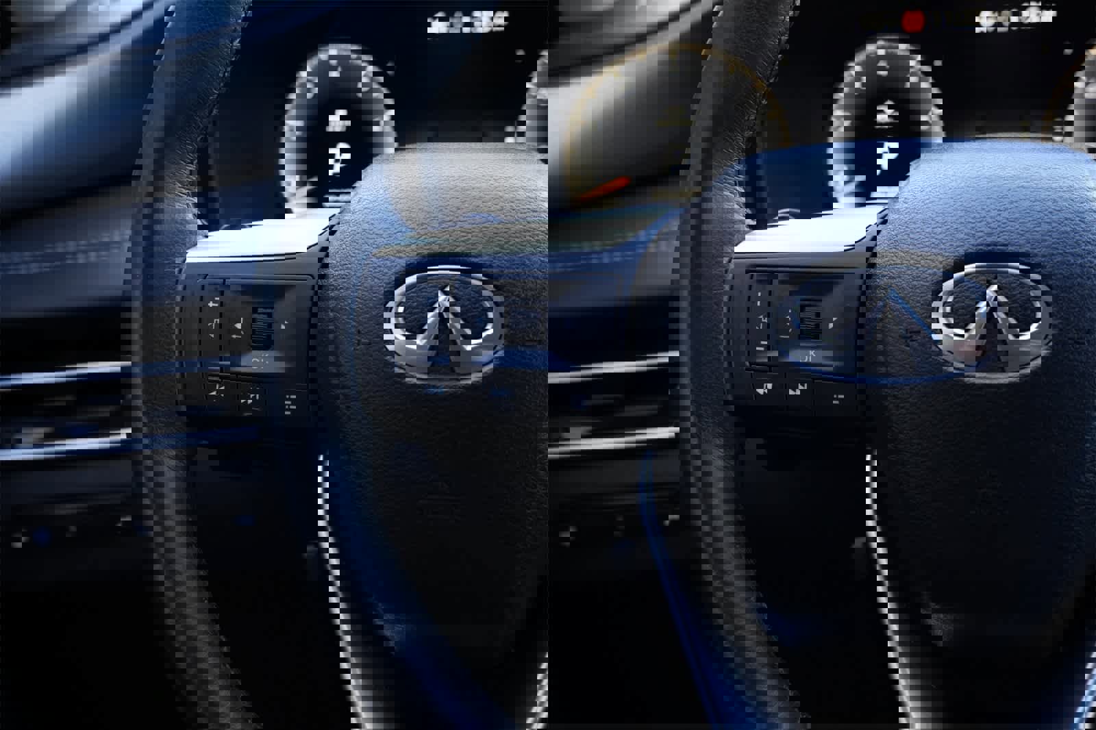 Certified 2023 INFINITI QX60 Luxe w/ Vision Package image 10