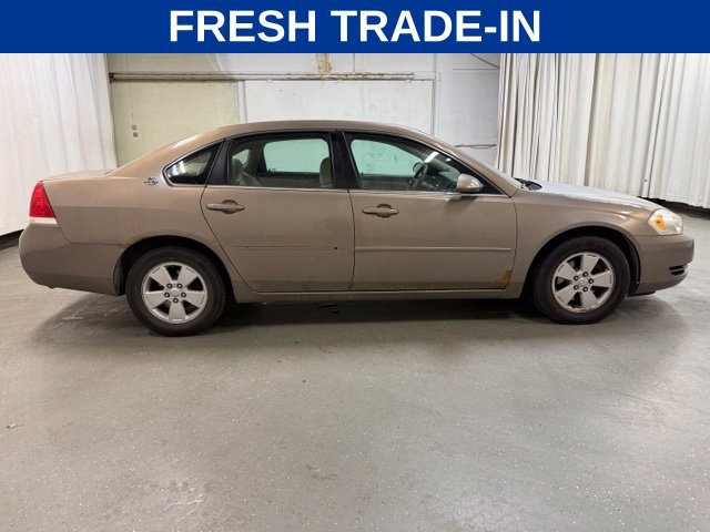 Used 2006 Chevrolet Impala LT w/ Preferred Equipment Group FWD image 3