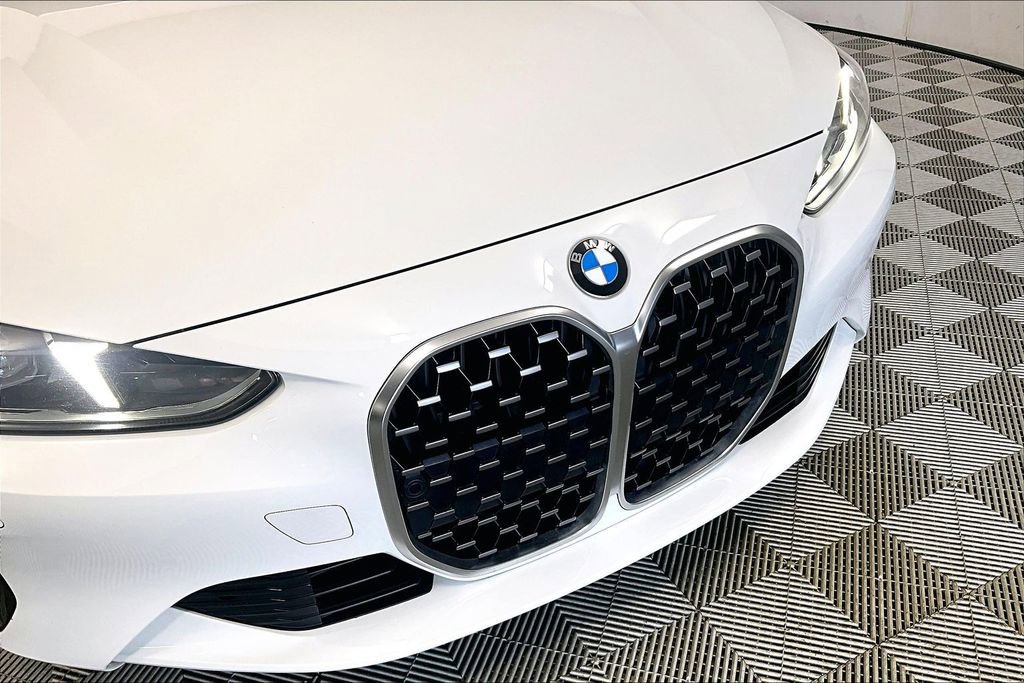 Used 2025 BMW 430i Coupe w/ Convenience Package image 30