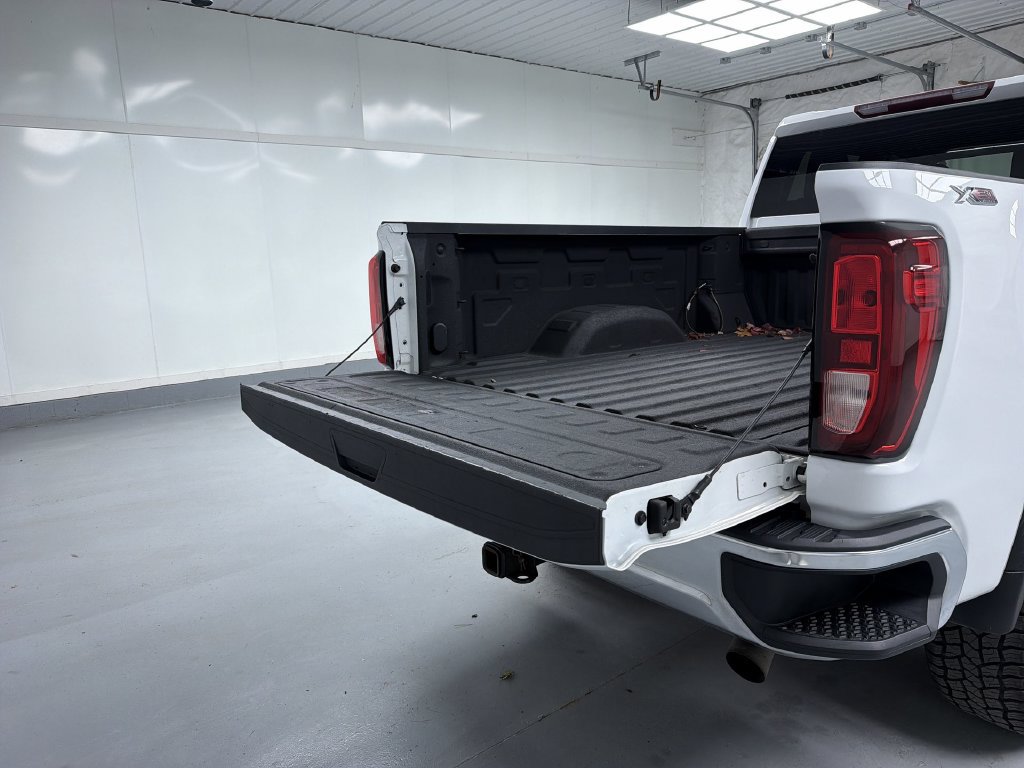 Used 2021 GMC Sierra 3500 SLE w/ X31 Off-Road Package AWD/4WD image 16