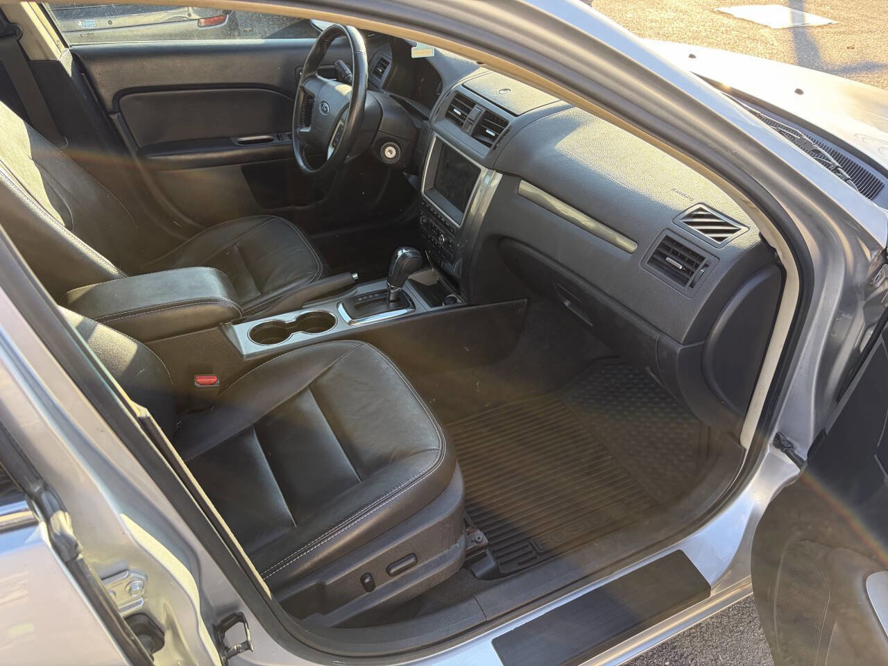 Used 2012 Ford Fusion SEL image 12