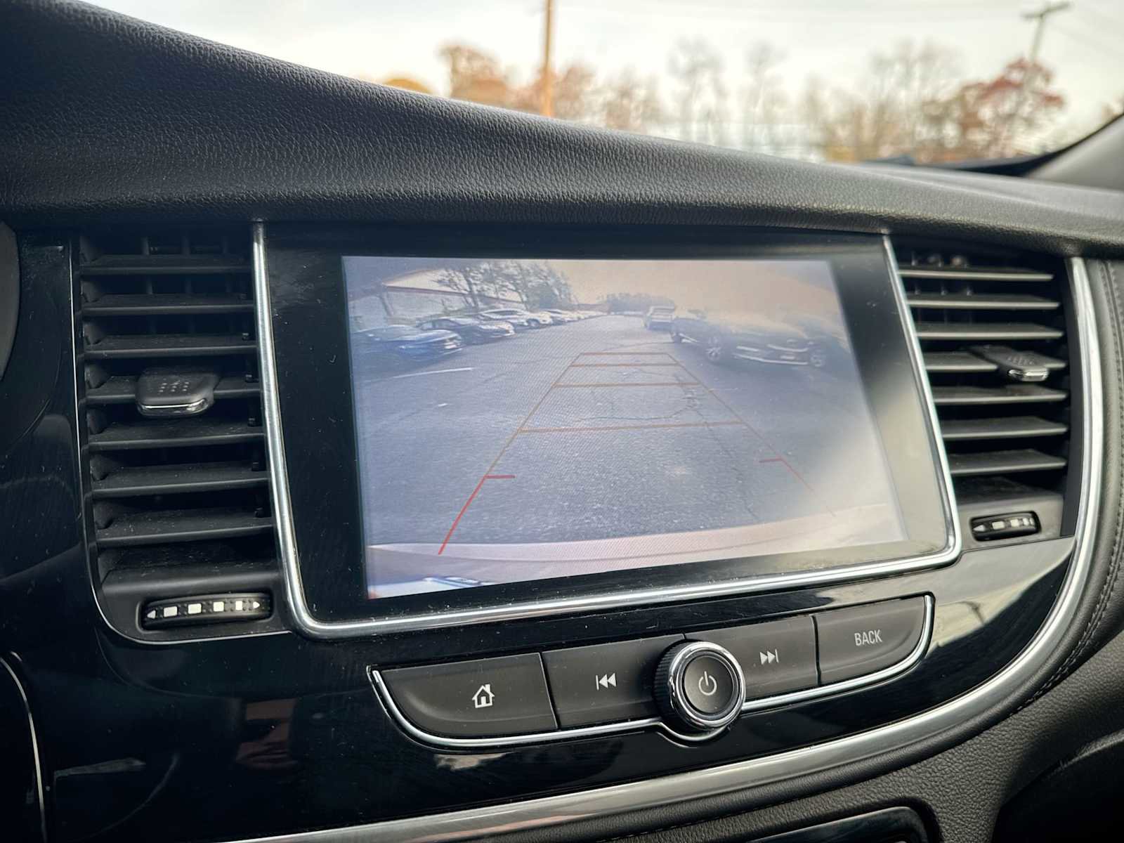 Used 2019 Buick Encore Sport Touring image 27