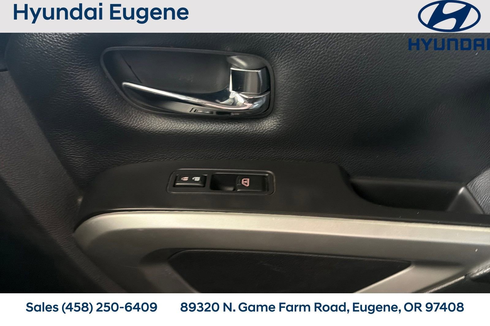 Used 2018 Nissan Titan SL AWD/4WD image 22
