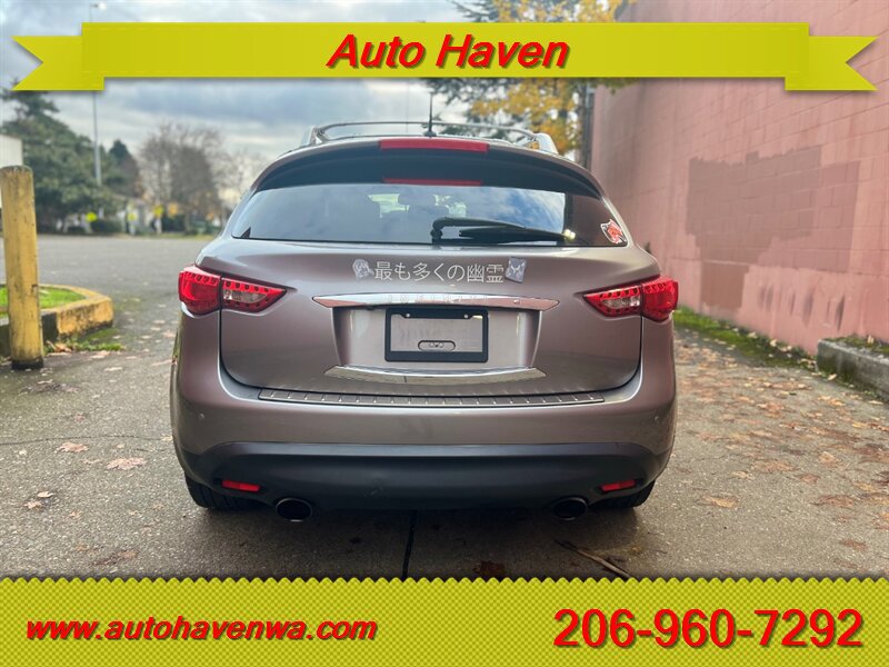 Used 2011 INFINITI FX35 Base w/ Premium Pkg image 5