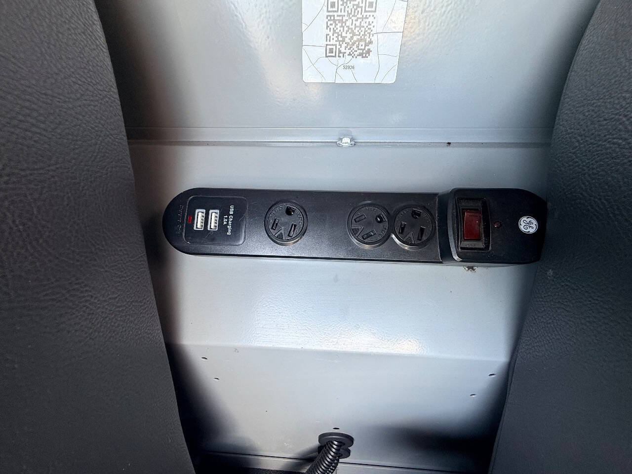 Used 2017 Ford Transit Connect XL FWD image 33