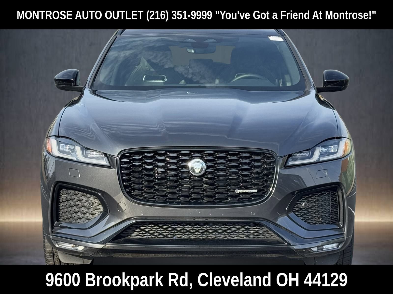 Used 2024 Jaguar F-PACE R-Dynamic S image 9