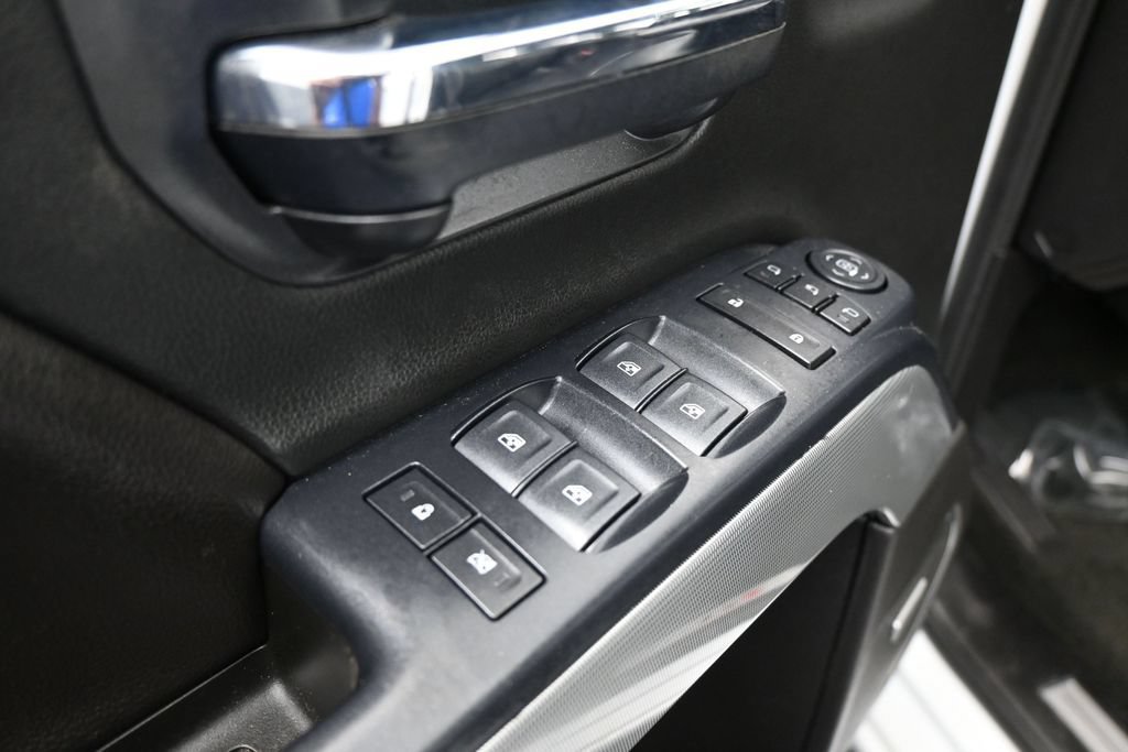 Used 2018 Chevrolet Silverado 2500 LTZ w/ Duramax Plus Package AWD/4WD image 16
