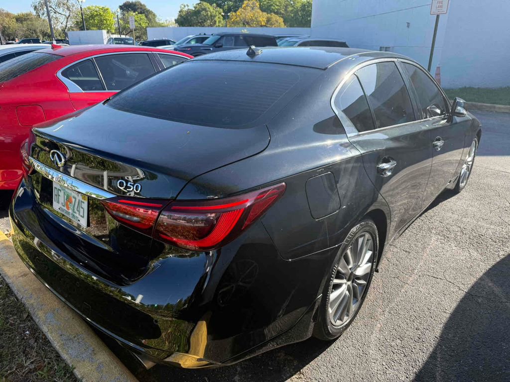 Used 2021 INFINITI Q50 Luxe image 2