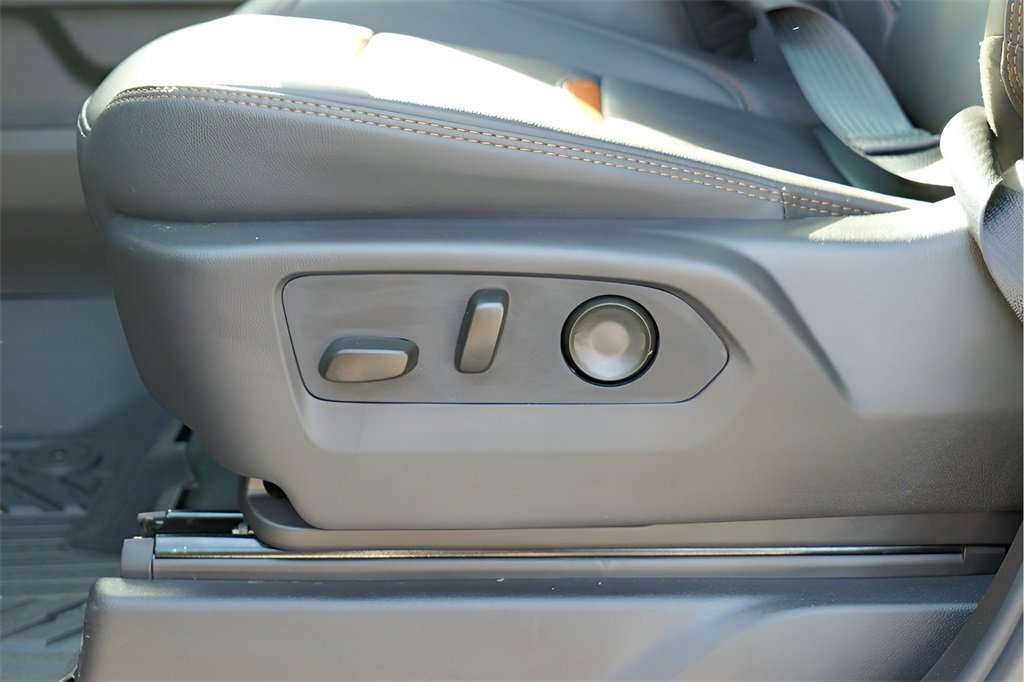 New 2026 GMC Sierra 2500 AT4 w/ AT4 Premium Plus Package image 21