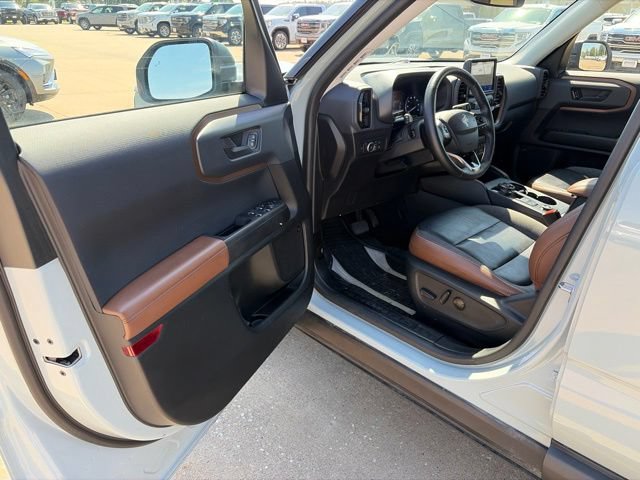 Used 2021 Ford Bronco Sport Outer Banks w/ Outer Banks Package AWD/4WD image 9