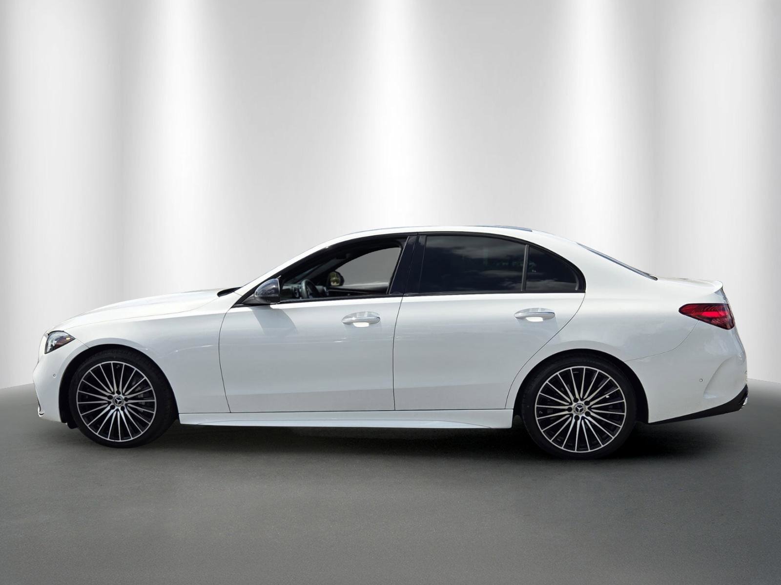 Used 2023 Mercedes-Benz C 300 Sedan image 4