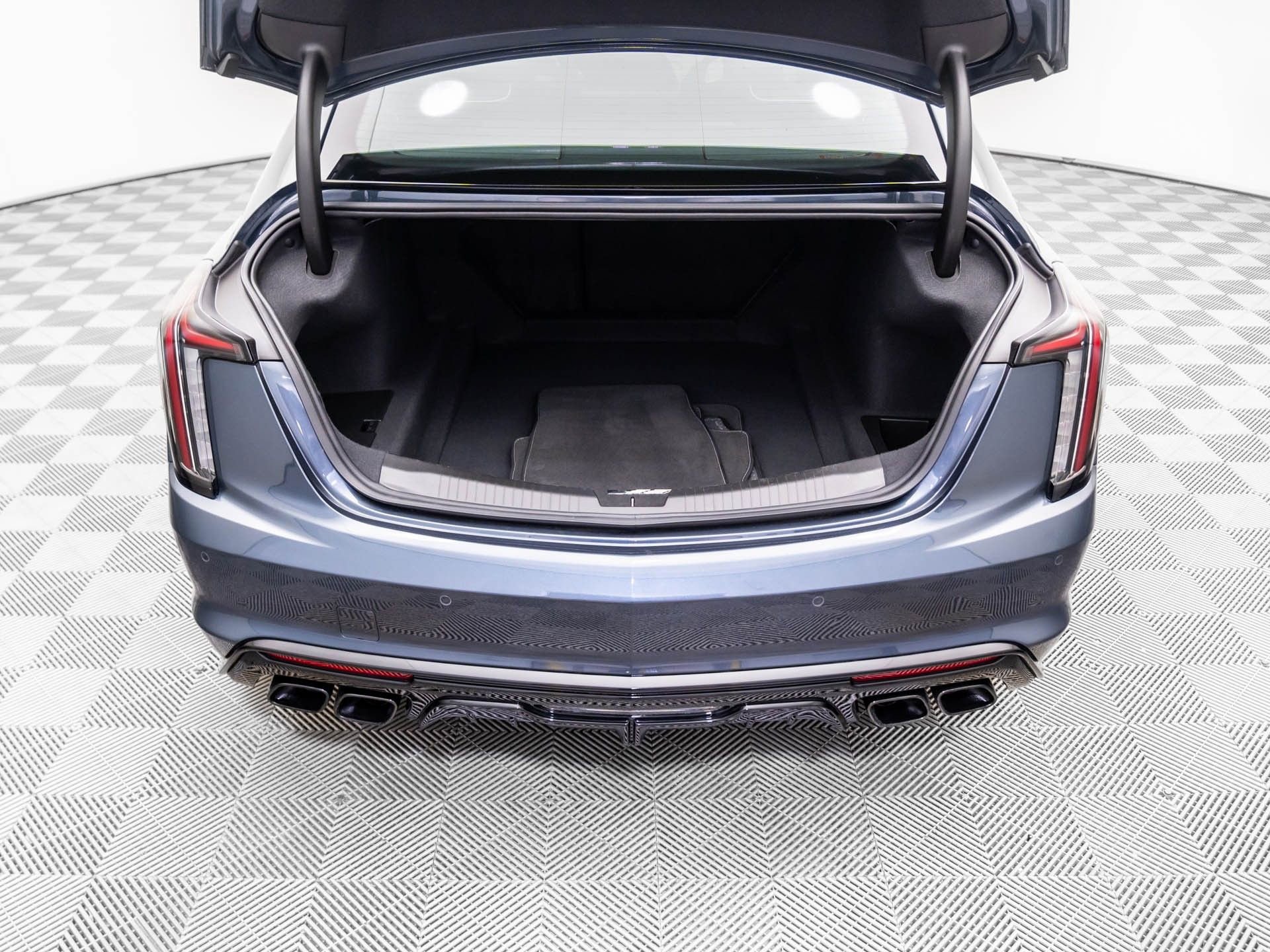 Used 2025 Cadillac CT5 V Blackwing w/ Carbon Fiber 1 Package image 29