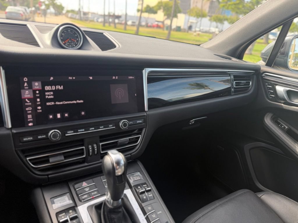 Used 2020 Hyundai Venue SE FWD image 9