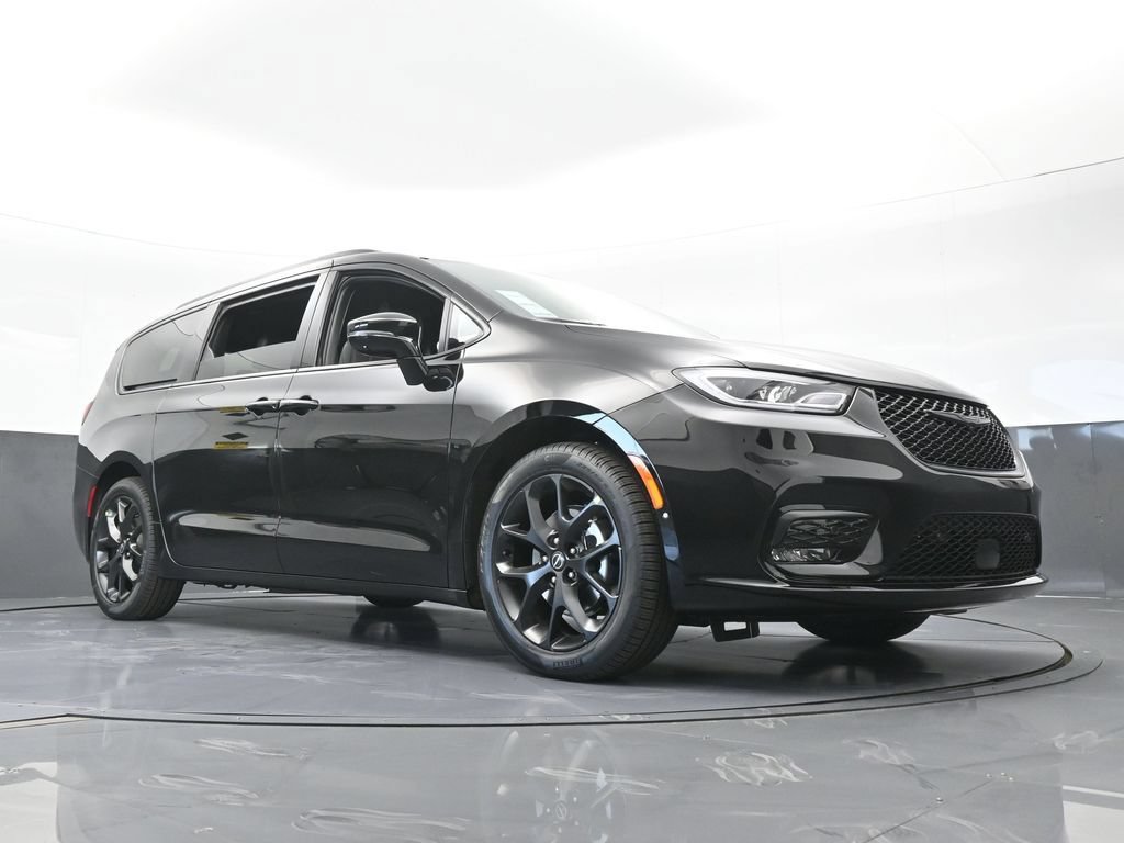 New 2026 Chrysler Pacifica Select w/ S Appearance Package FWD image 62