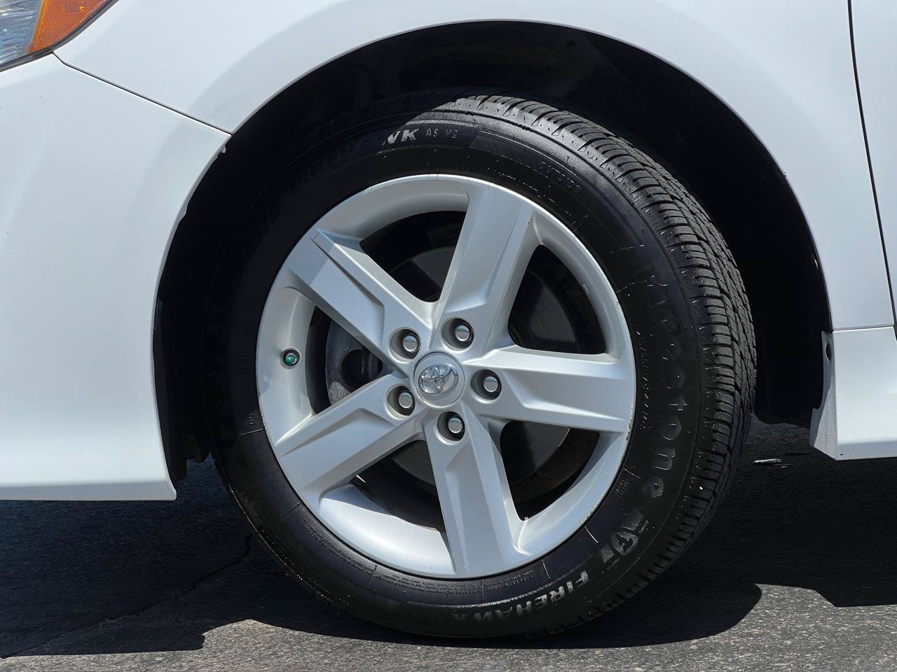 Used 2013 Toyota Camry SE FWD image 44