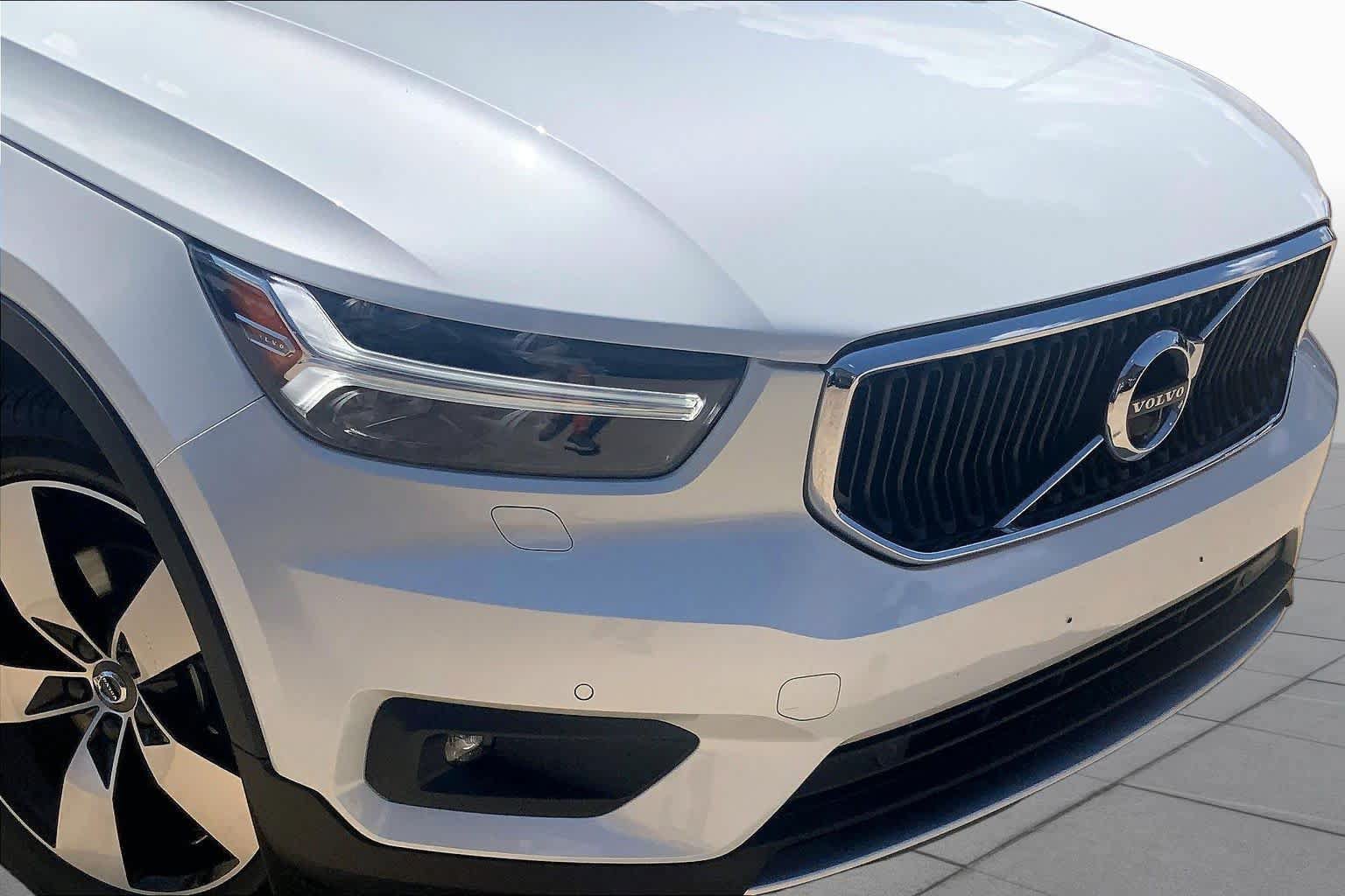Used 2022 Volvo XC40 T5 Momentum AWD/4WD image 29