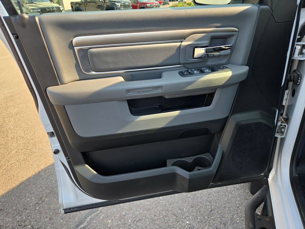 Used 2020 RAM 1500 Warlock w/ Electronics Group AWD/4WD image 12