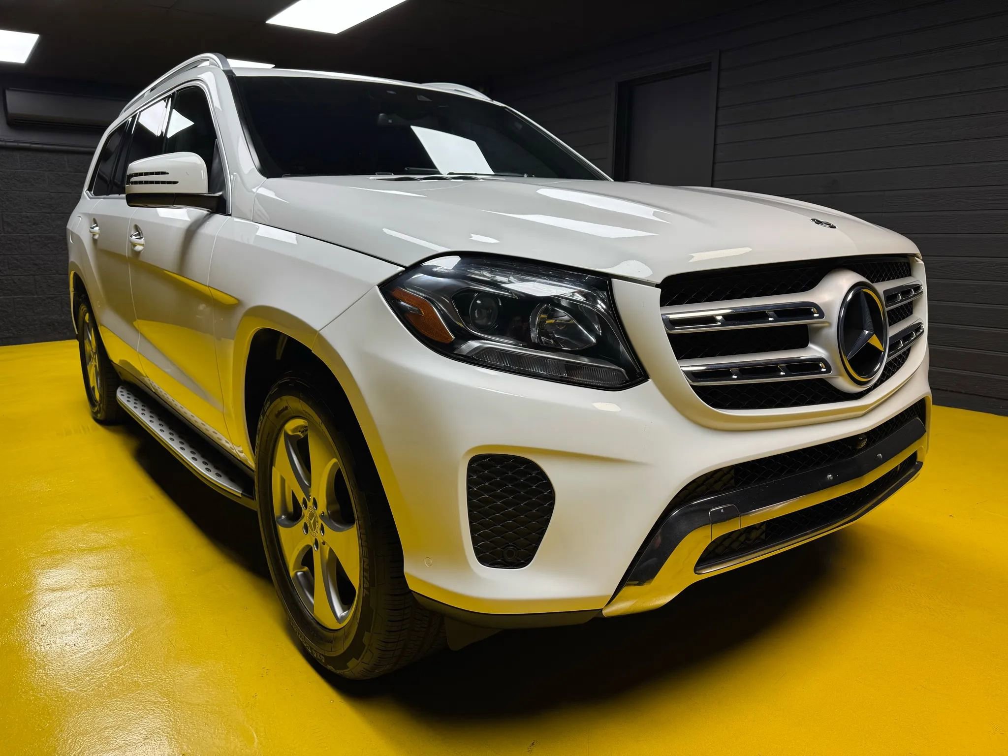 Used 2018 Mercedes-Benz GLS 450 4MATIC w/ Premium Package image 3