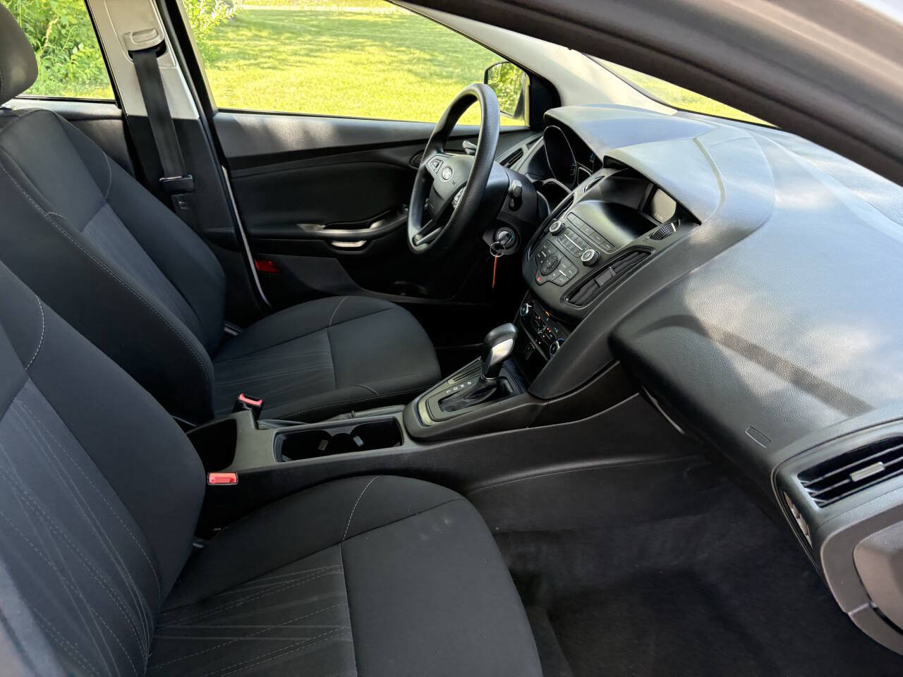 Used 2018 Ford Focus S FWD image 34