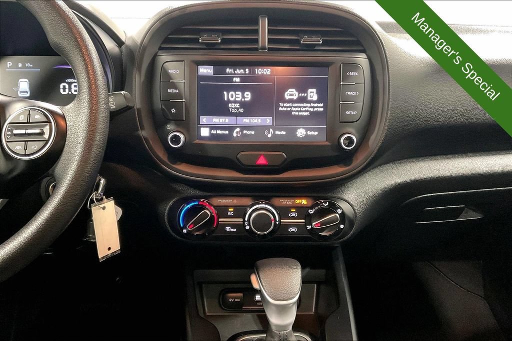 Used 2025 Kia Soul LX w/ LX Technology Package FWD image 7