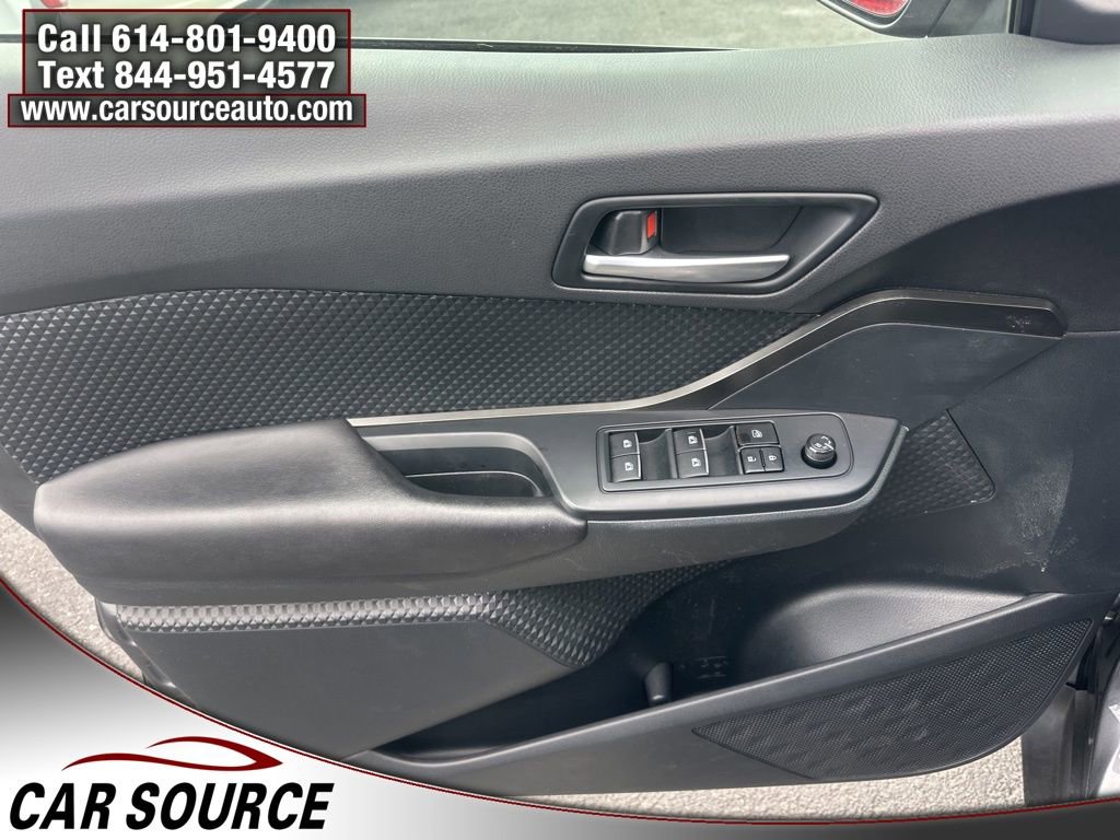 Used 2018 Toyota C-HR XLE image 10