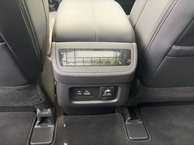 Used 2024 Nissan Pathfinder Platinum w/ Cargo Package AWD/4WD image 19