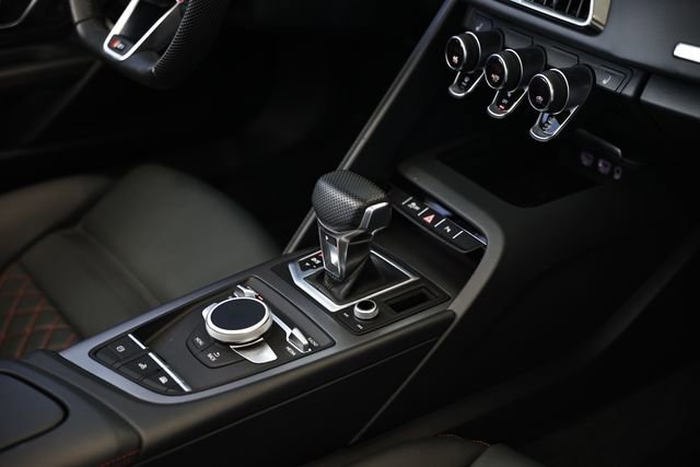 Used 2020 Audi R8 V10 w/ Carbon Exterior Package AWD/4WD image 33