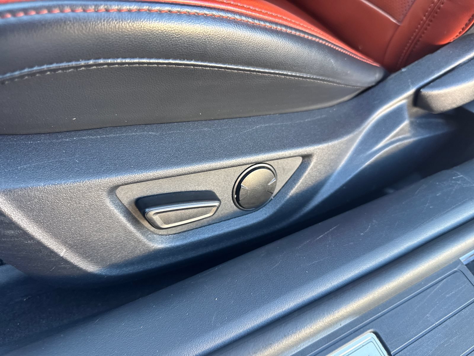 Used 2024 Ford Mustang Premium RWD image 21