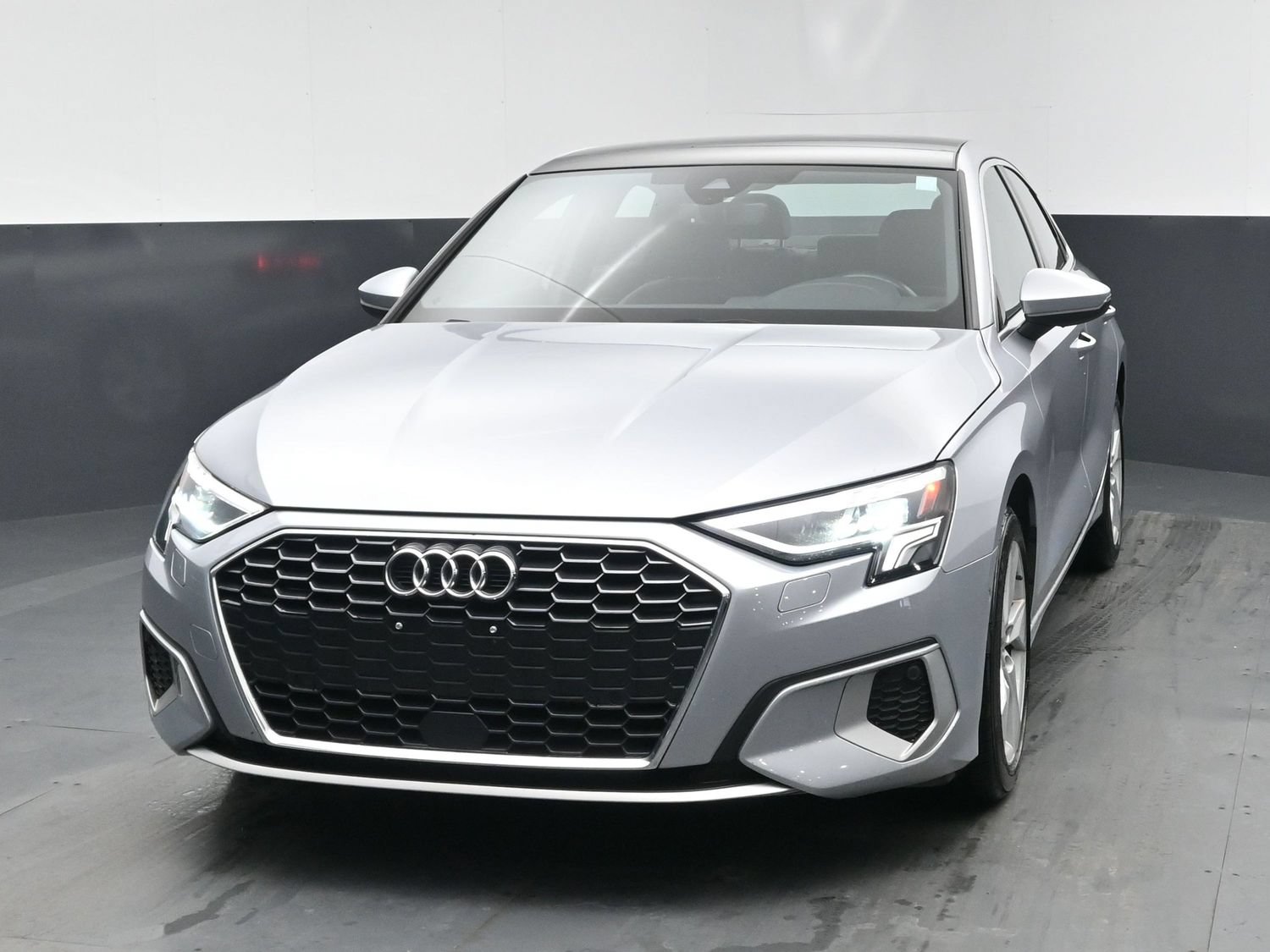 Used 2024 Audi A3 2.0T Premium FWD image 1