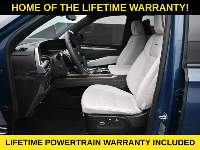 Used 2025 Cadillac Escalade Sport Platinum w/ LPO, Floor Liner Package AWD/4WD image 14