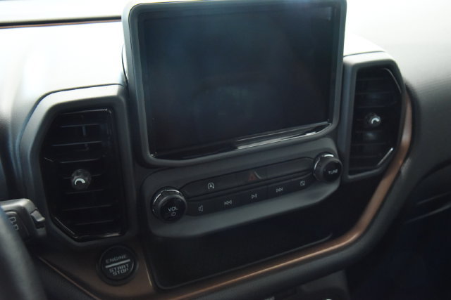 Used 2022 Ford Bronco Sport Outer Banks w/ Tech Package AWD/4WD image 16